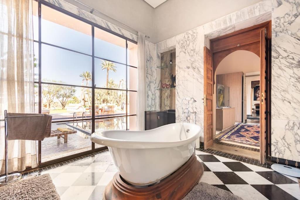 Villa May Sur Le Golf De La Palmeraie With Cooker And Butler Included Marrakesh Exterior foto